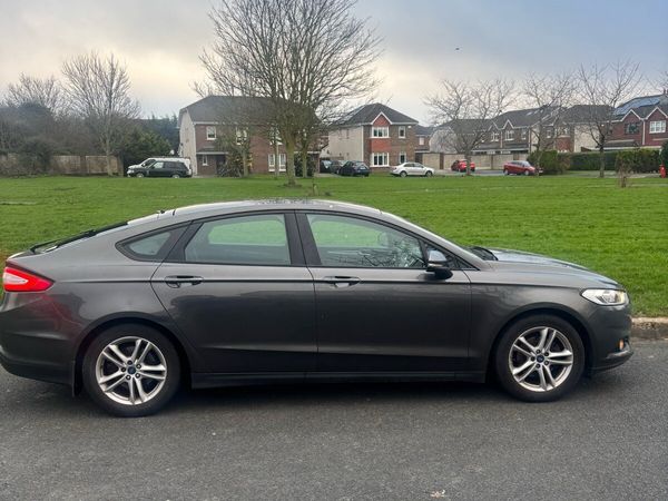 Ford Mondeo Hatchback, Diesel, 2015, Grey
