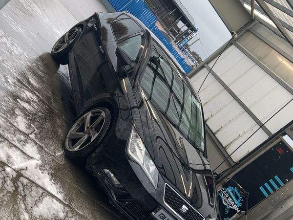 SEAT Leon Hatchback, Diesel, 2013, Black