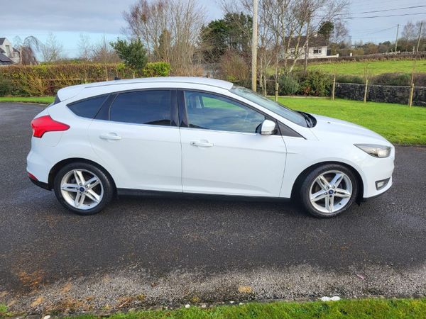 Ford Focus Hatchback, Diesel, 2015, White
