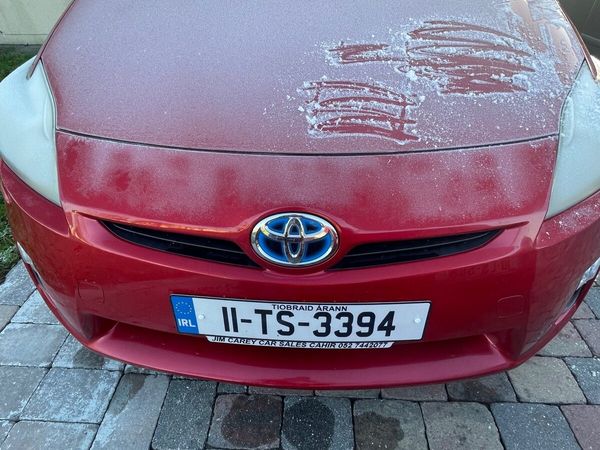 Toyota Prius Hatchback, Petrol Hybrid, 2011, Red