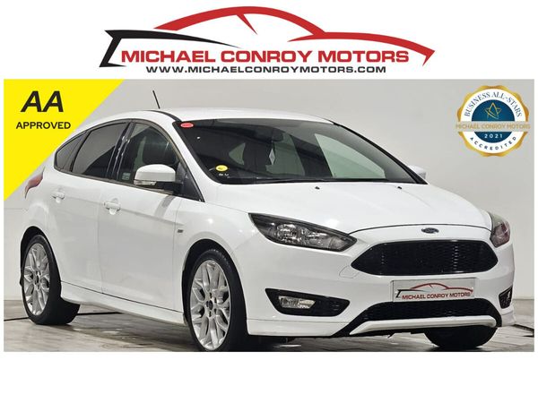 Ford Focus Hatchback, Petrol, 2017, White