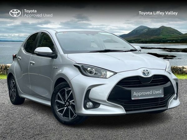 Toyota Yaris Hatchback, Petrol Hybrid, 2021, Silver