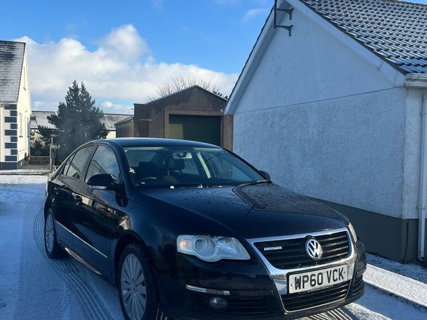 Volkswagen Passat Saloon, Diesel, 2011, Black
