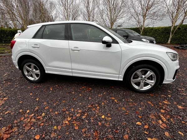 Audi Q2 SUV, Petrol, 2017, White