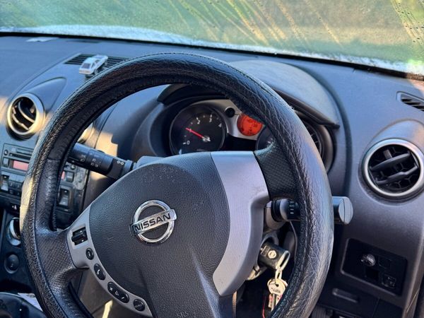 Nissan Qashqai Hatchback, Diesel, 2008, Black