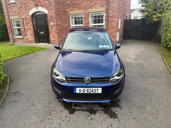 Volkswagen Polo Hatchback, Petrol, 2011, Blue