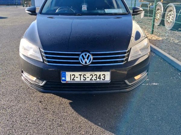 Volkswagen Passat Saloon, Diesel, 2012, Black