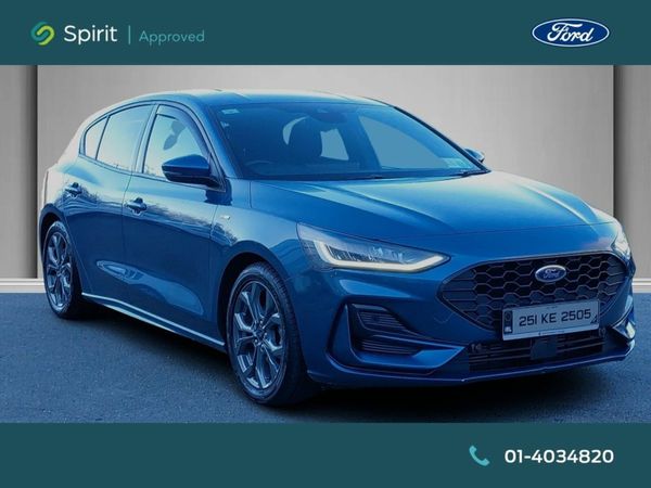 Ford Focus Hatchback, Petrol Hybrid, 2025, Blue