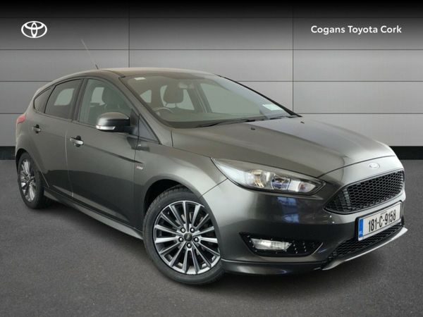 Ford Focus Hatchback, Petrol, 2018, Grey
