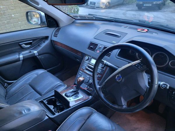 Volvo XC90 SUV, Diesel, 2011, Silver