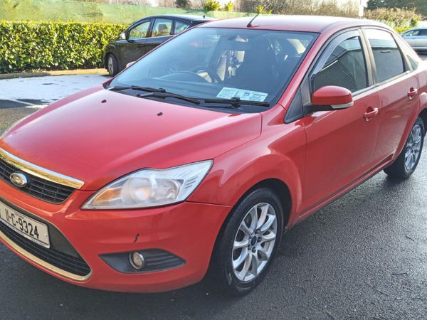 Ford Focus Saloon, Diesel, 2011, Red