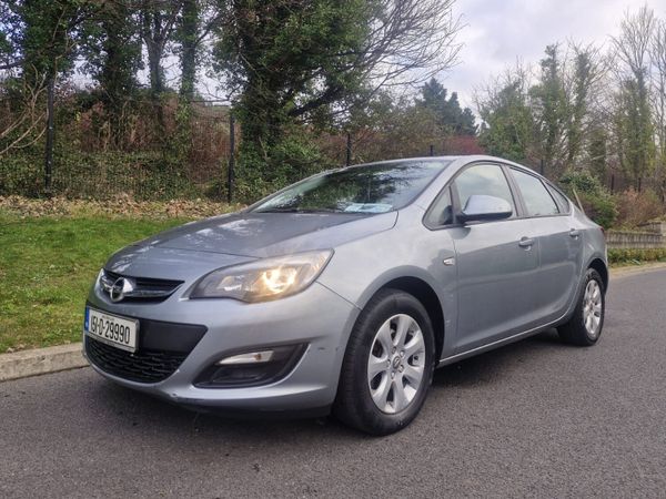 Opel Astra Saloon, Diesel, 2015, Silver