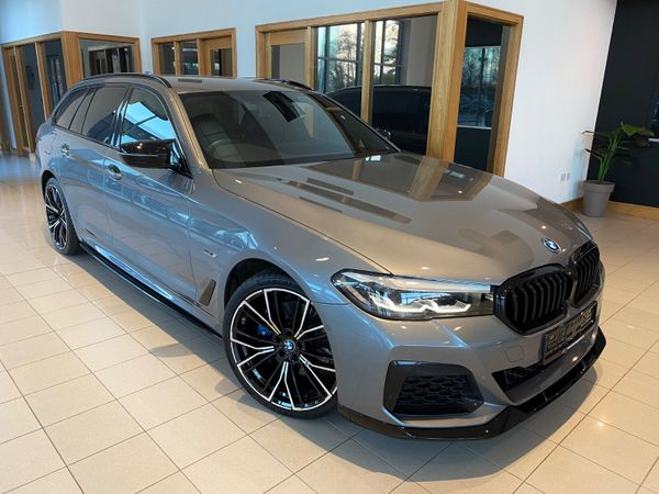 BMW 5-Series Estate, Petrol Plug-in Hybrid, 2022, Grey