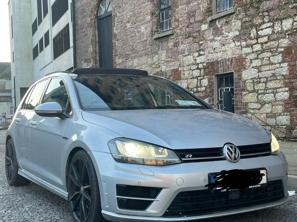 Volkswagen Golf Estate, Petrol, 2016, Silver