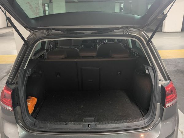 Volkswagen Golf Hatchback, Diesel, 2014, Grey