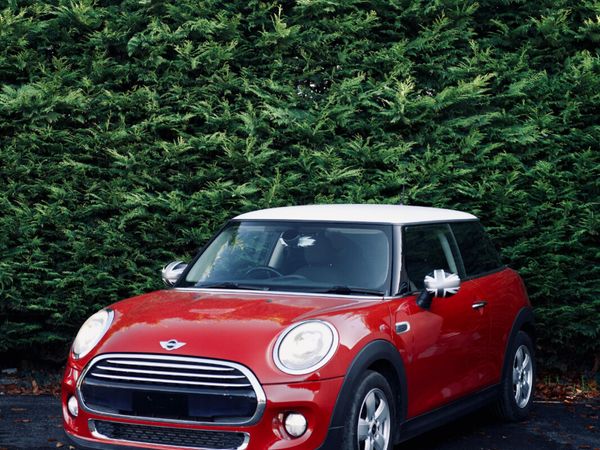Mini Cooper Convertible, Diesel, 2016, Red