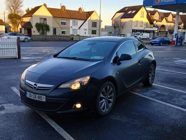 Opel Astra Hatchback, Diesel, 2013, Black