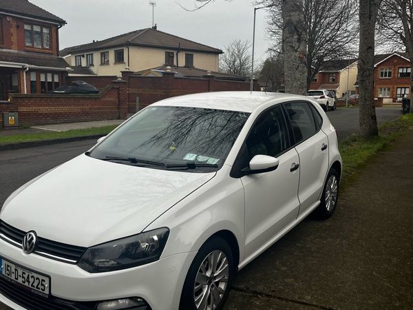 Volkswagen Polo Hatchback, Petrol, 2015, White