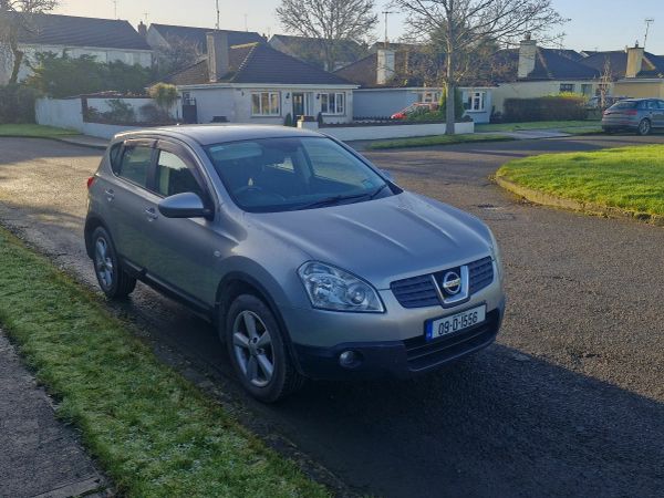 Nissan Qashqai Hatchback, Diesel, 2009, Silver