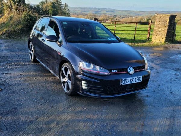 Volkswagen Golf Hatchback, Petrol, 2015, Black