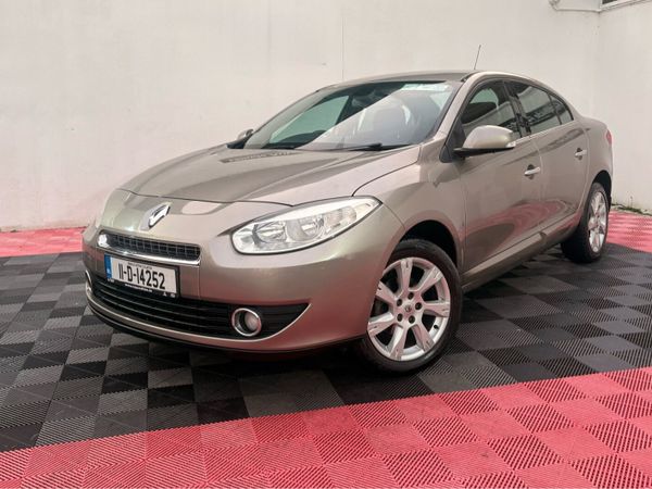 Renault Fluence Saloon, Diesel, 2011, Gold