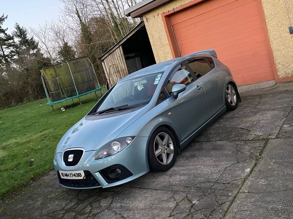 SEAT Leon Hatchback, Diesel, 2010, Blue
