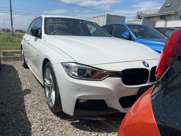 BMW 3-Series Saloon, Diesel, 2013, White