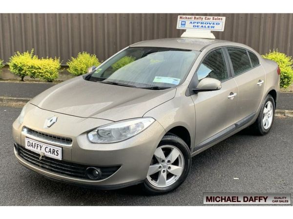 Renault Fluence Saloon, Diesel, 2012, Gold