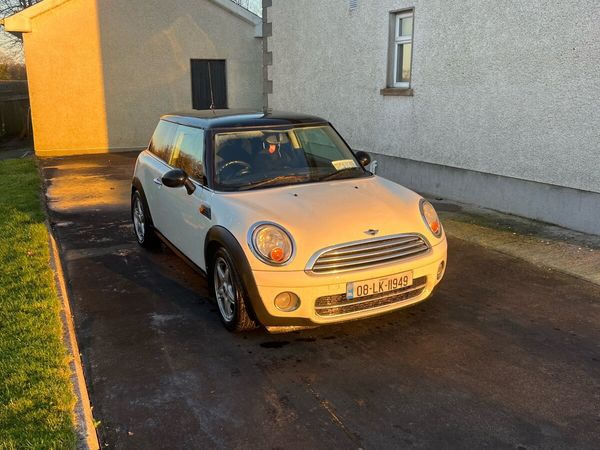 Mini Cooper Hatchback, Diesel, 2008, Yellow