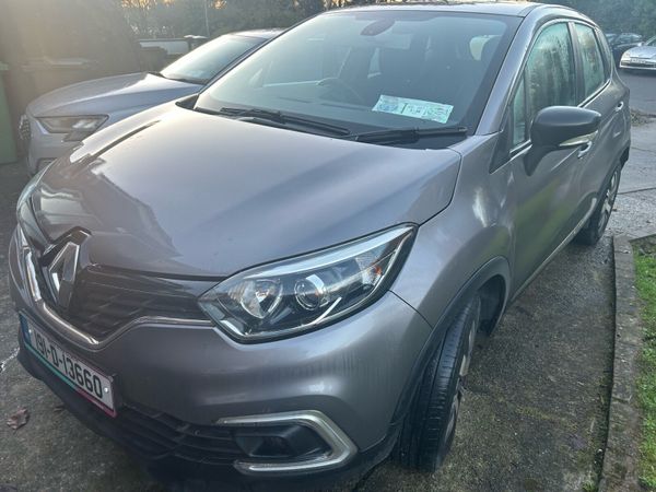 Renault Captur Hatchback, Diesel, 2019, Grey