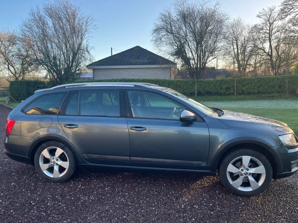 Skoda Octavia Estate, Diesel, 2015, Grey