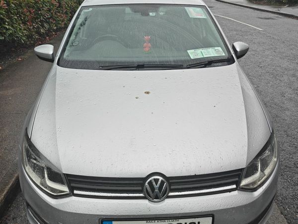 Volkswagen Polo Hatchback, Petrol, 2015, Silver
