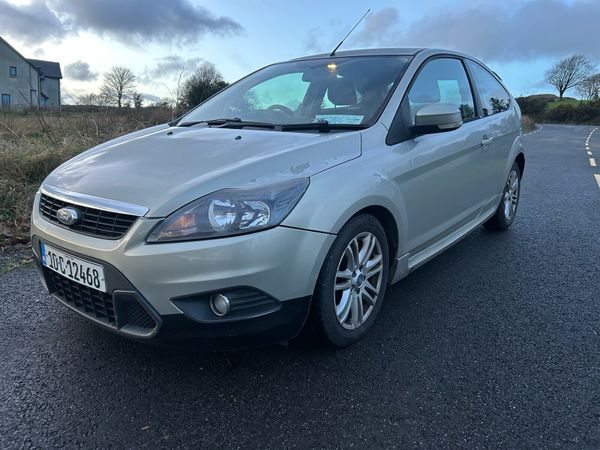 Ford Focus Hatchback, Diesel, 2010, Grey