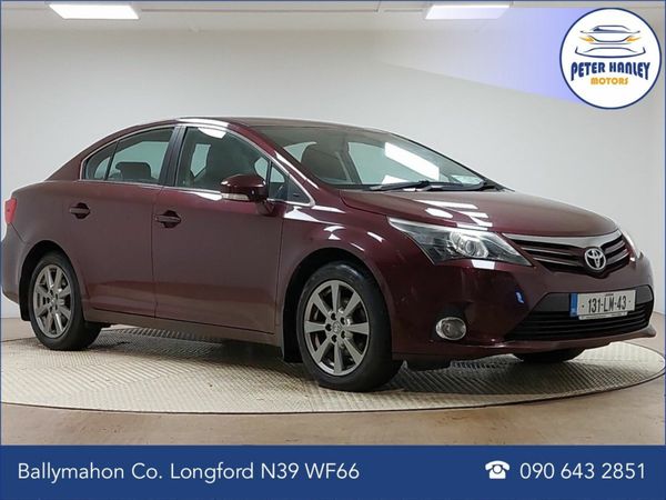 Toyota Avensis Saloon, Diesel, 2013, Red