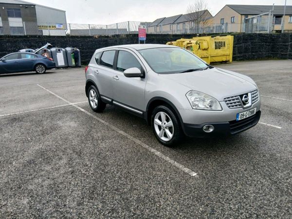Nissan Qashqai Hatchback, Diesel, 2009, Silver