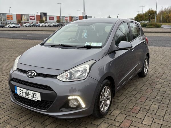 Hyundai i10 Hatchback, Petrol, 2016, Grey