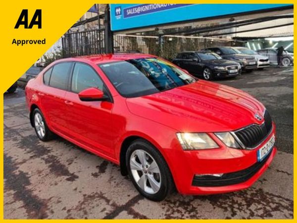 Skoda Octavia Saloon, Petrol, 2017, Red