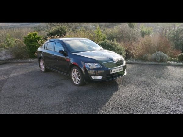 Skoda Octavia Hatchback, Diesel, 2015, Black