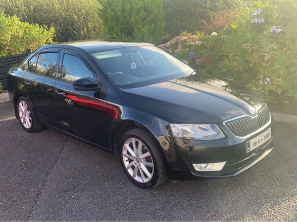 Skoda Octavia Hatchback, Diesel, 2015, Black
