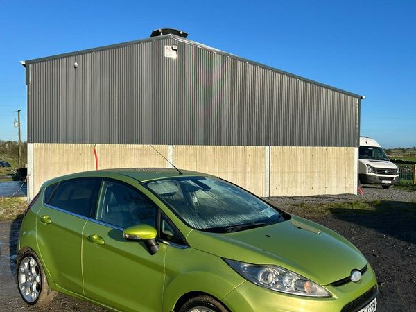Ford Fiesta Hatchback, Diesel, 2009, Green