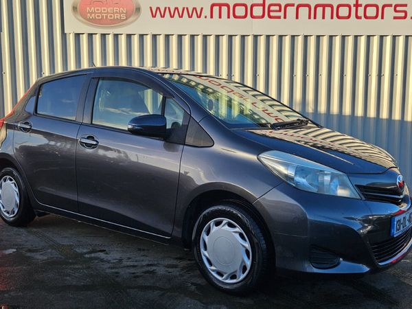 Toyota Vitz Hatchback, Petrol, 2013, Grey