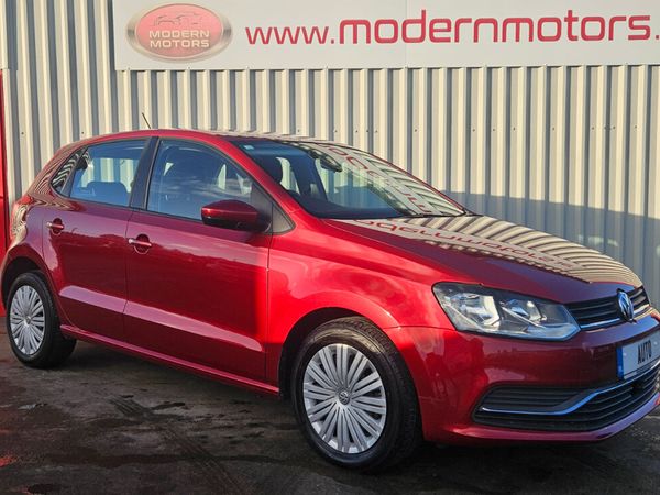 Volkswagen Polo Hatchback, Petrol, 2014, Red