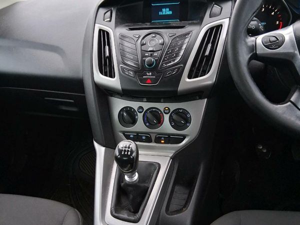 Ford Focus Saloon, Diesel, 2014, Silver