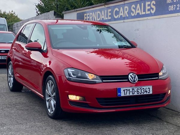 Volkswagen Golf Hatchback, Petrol, 2017, Red