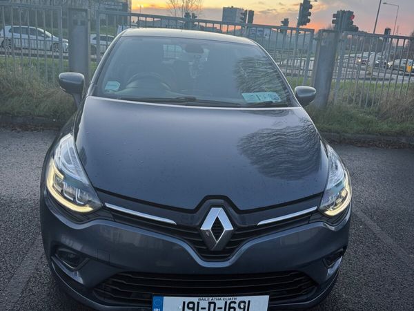 Renault Clio Hatchback, Petrol, 2019, Grey