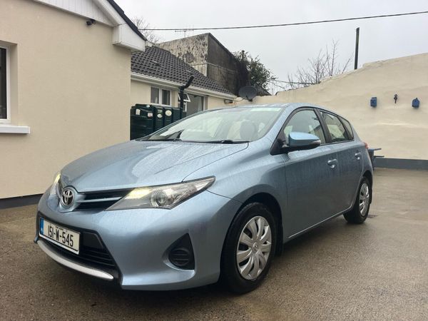 Toyota Auris Hatchback, Diesel, 2015, Blue