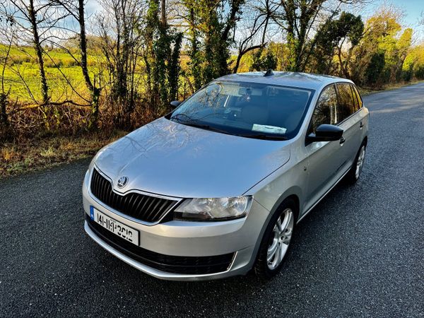Skoda Rapid Hatchback, Petrol, 2014, Silver