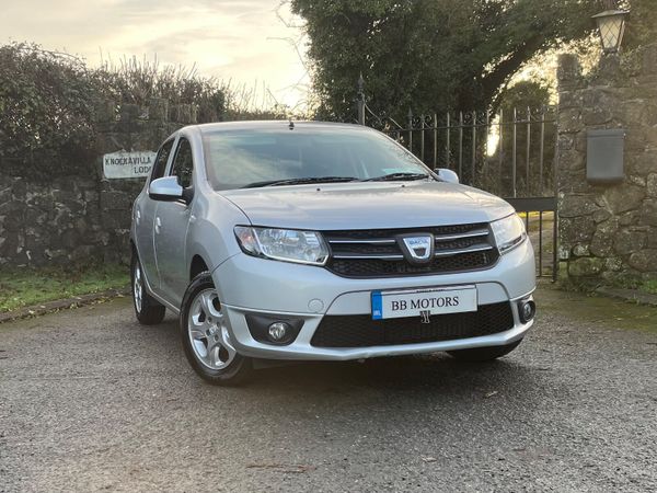 Dacia Sandero Hatchback, Petrol, 2015, Silver