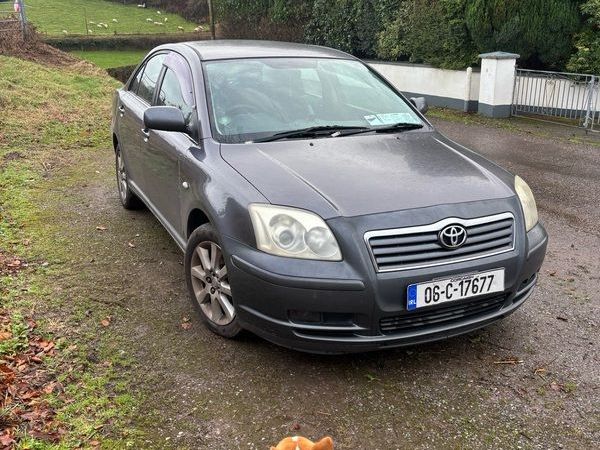 Toyota Avensis Saloon, Petrol, 2006, Grey
