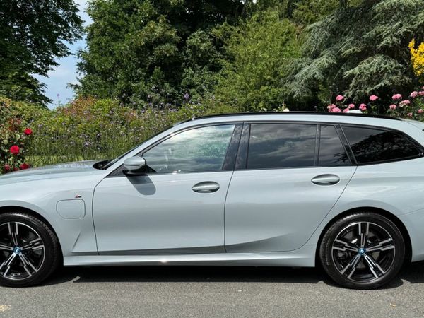 BMW 3-Series Estate, Petrol Plug-in Hybrid, 2024, Grey